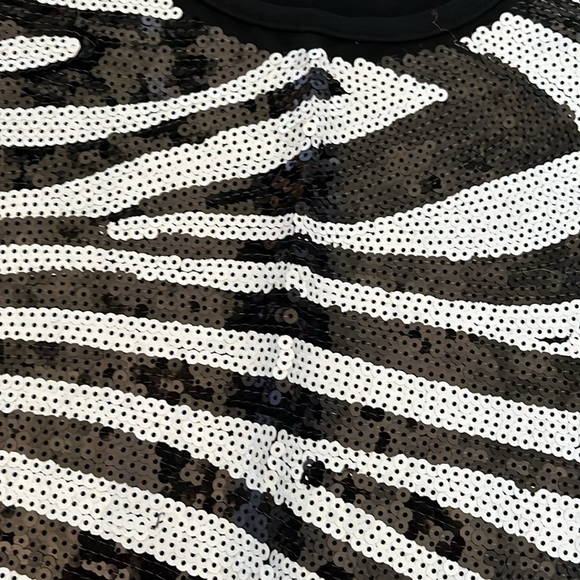 Sequin Tank Top - Picture 2 of 3